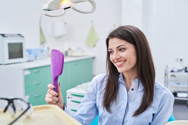 Enhancing Your Smile: How A Cosmetic Dentist Can Transform Your Look