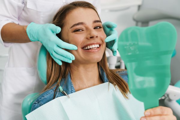 Teeth Whitening    : Your Guide To A Dazzling Smile